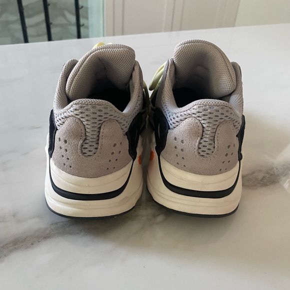 Adidas Yeezy Boost 700 Wave Runner - Picture 4 of 7